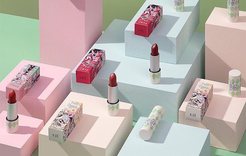 國產(chǎn)美妝與國際大牌正面PK，勝算幾何？