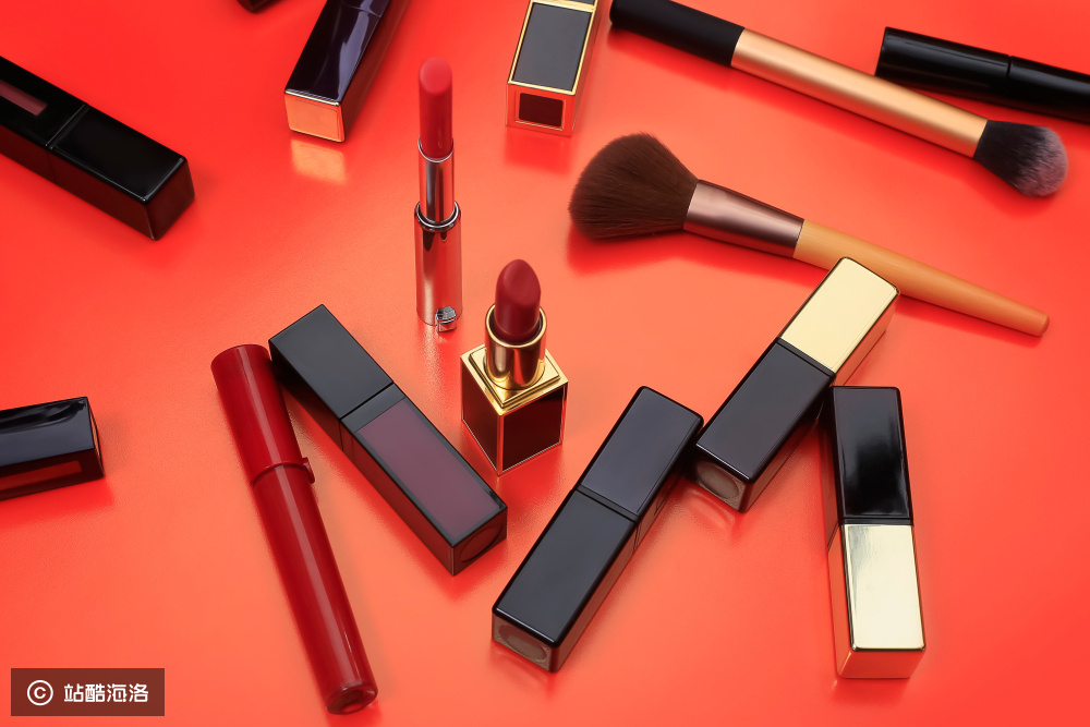 “顏值經(jīng)濟(jì)”撬動(dòng)中國化妝品市場