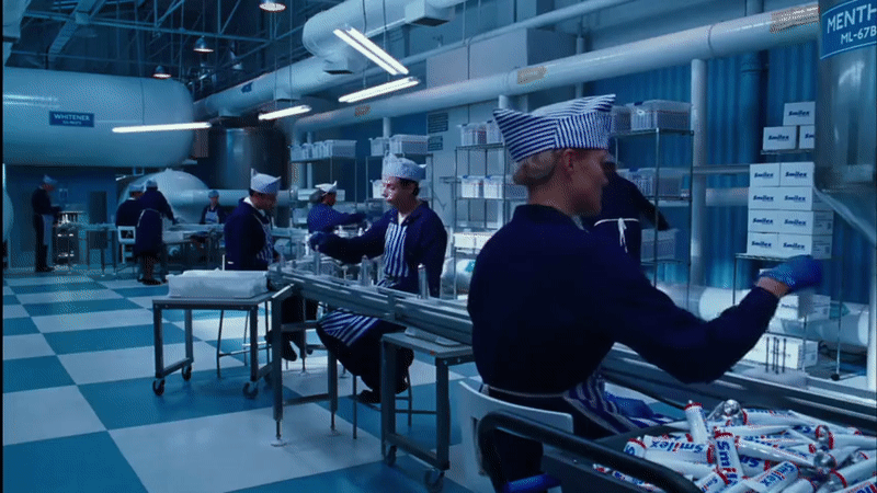 再也不用「擠牙膏」，高露潔換上的「潤滑劑」包裝，讓牙膏從此一滴不剩